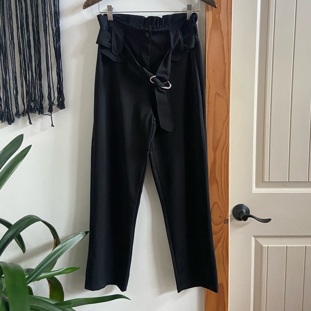 🔸 Boohoo 🔸 black dress pants
